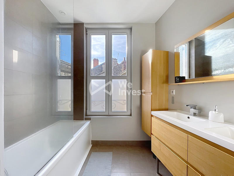 Appartement - 64 m² - 2 pièces