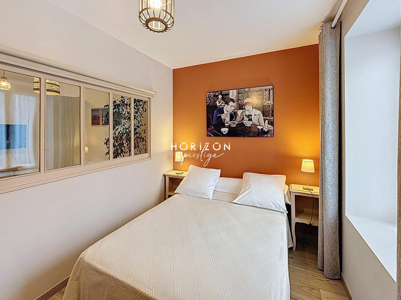 Maison ancienne - 400 m² - 15 pièces