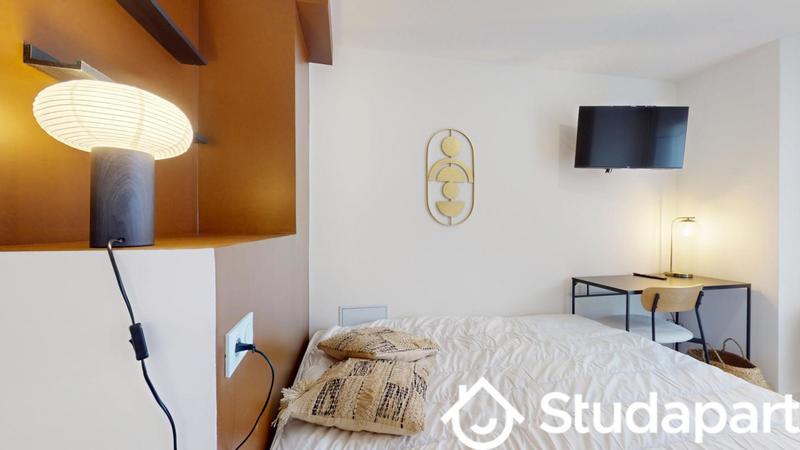 Chambre - 78 m² - 1 pièce