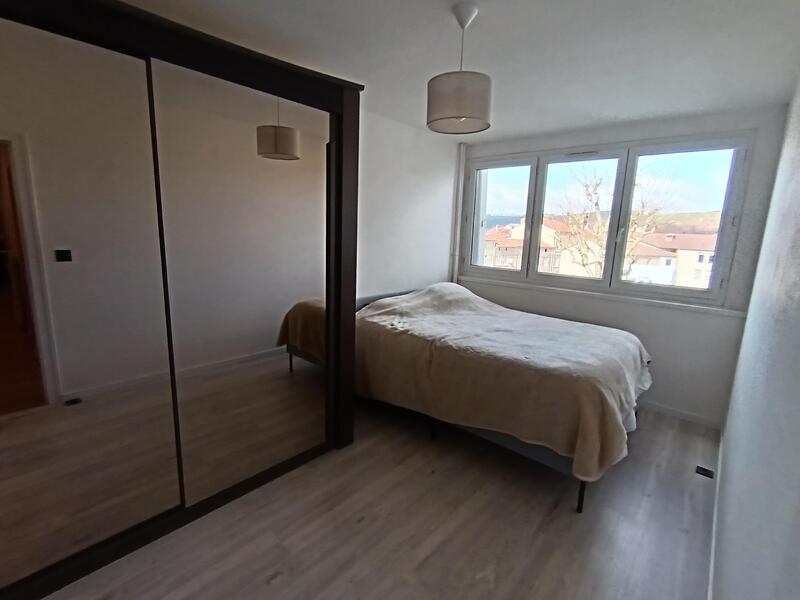 Appartement - 79 m² - 4 pièces