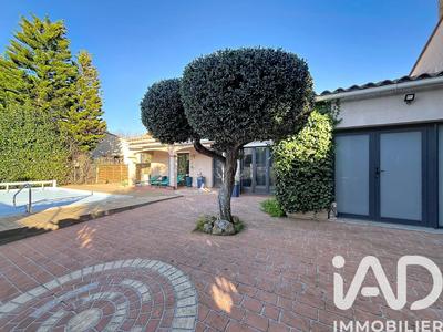 Maison - 170 m² - 8 pièces