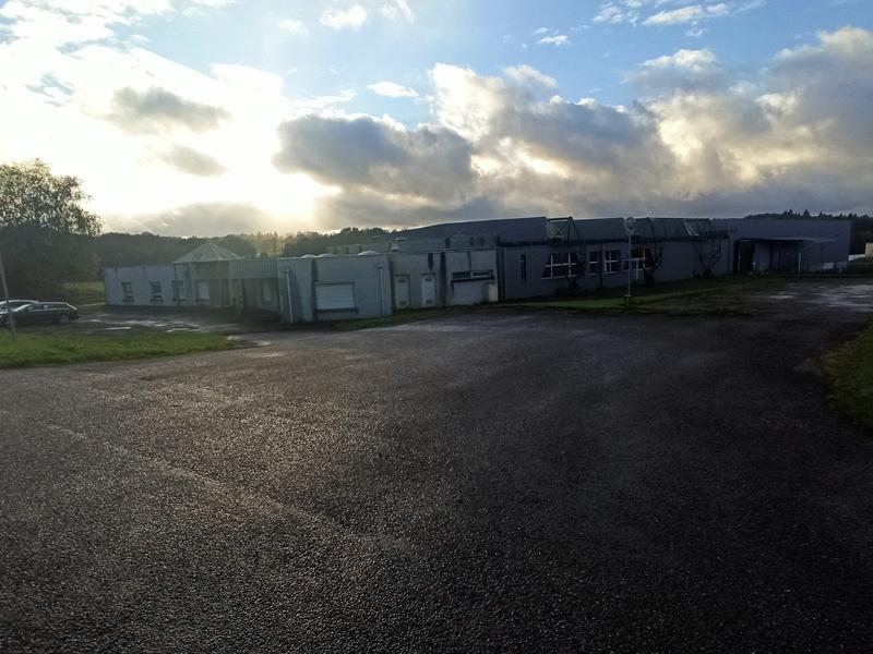 Local commercial - 1 306 m²