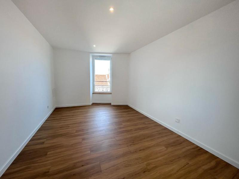 Appartement - 77 m² - 4 pièces