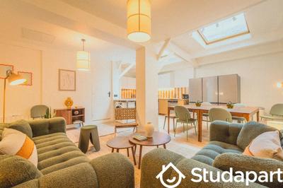 Chambre - 13 m² - 1 pièce