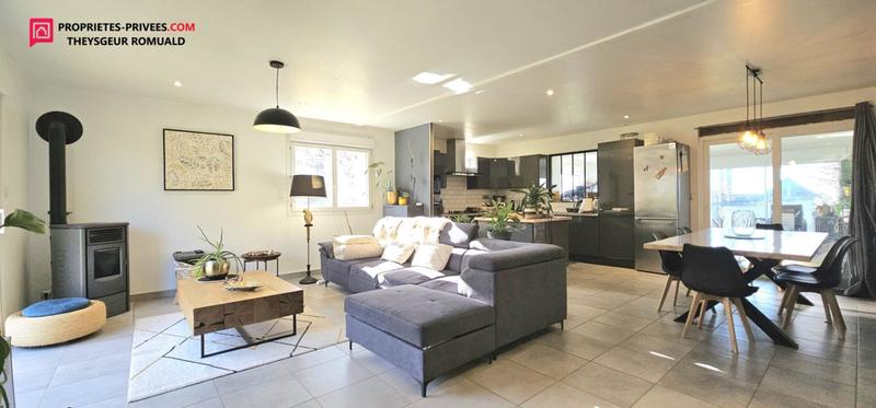 Maison - 140 m² - 5 pièces