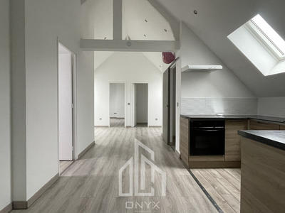 Appartement - 90 m² - 4 pièces