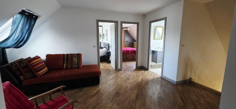 Maison - 288 m² - 10 pièces