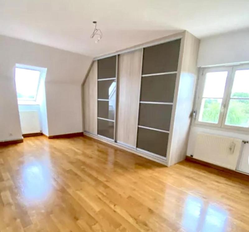 Maison - 192 m² - 6 pièces