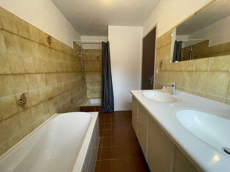 Maison - 93 m² - 5 pièces