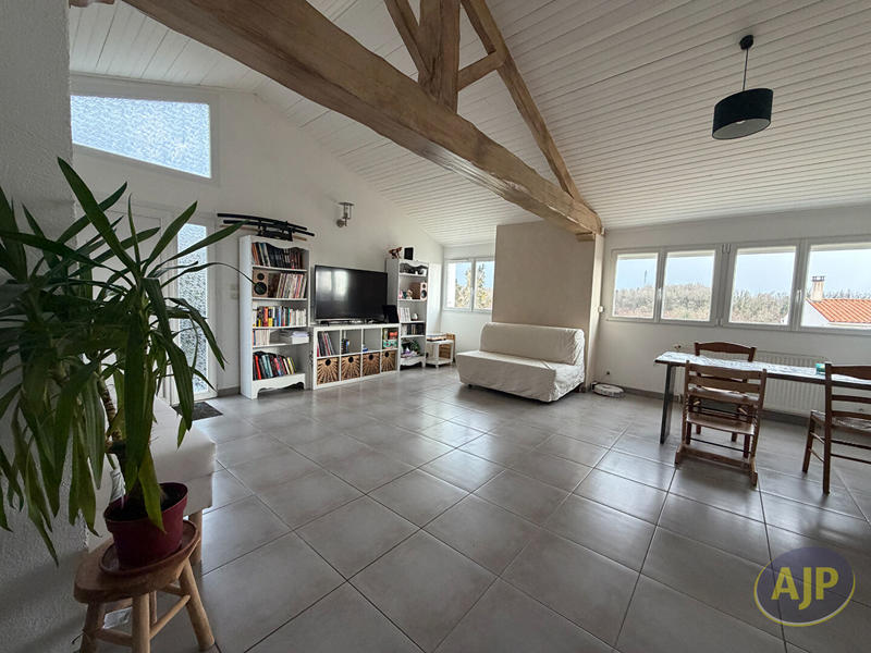 Maison - 84 m² - 5 pièces