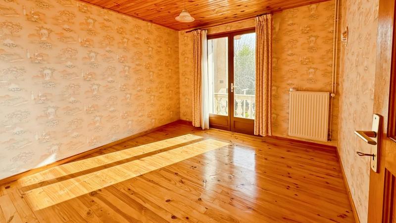 Maison - 157 m² - 8 pièces