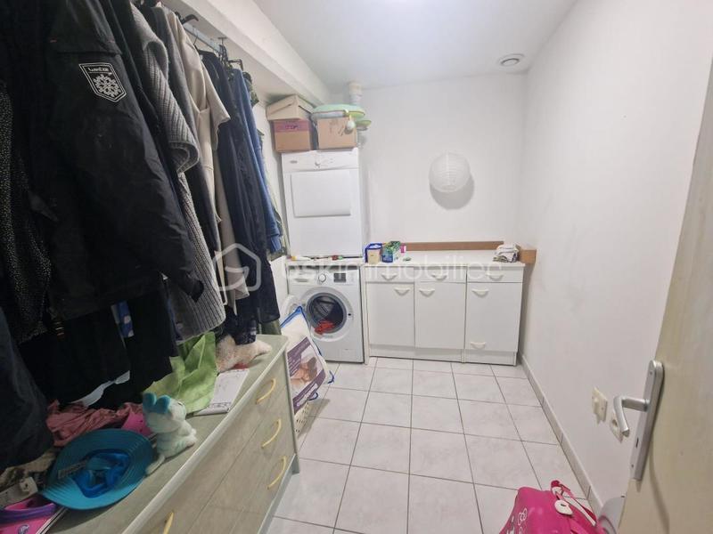 Maison - 271 m² - 9 pièces