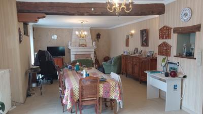 Maison - 128 m² - 7 pièces