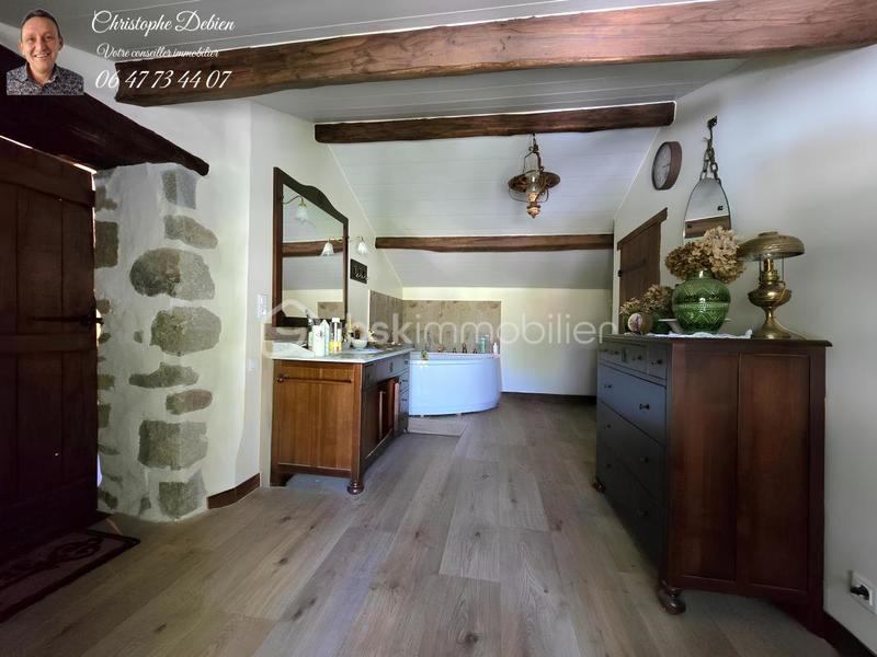 Longère - 200 m² - 7 pièces