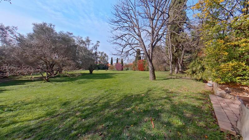 Mas - 463 m² - 19 pièces