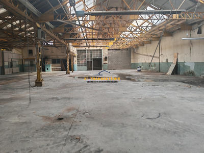 Local d'activités - 1 697 m²