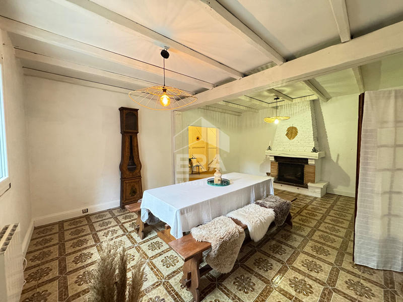 Maison - 200 m² - 8 pièces