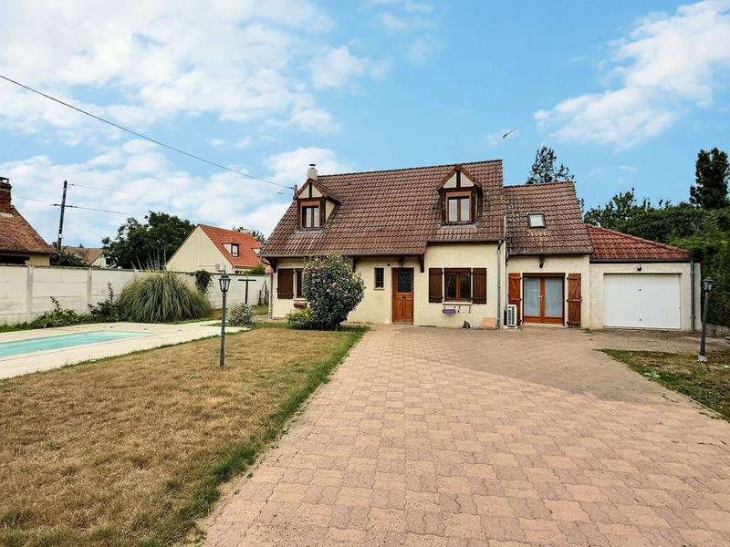 Pavillon - 145 m² - 6 pièces