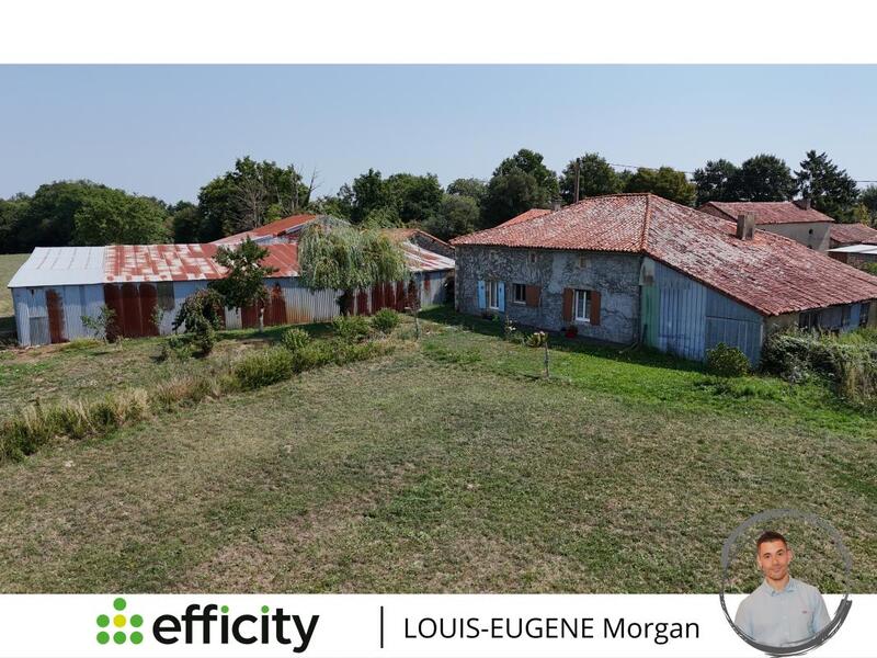 Corps de ferme - 1 376 m² - 5 pièces