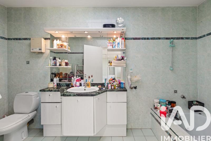 Appartement - 211 m² - 6 pièces