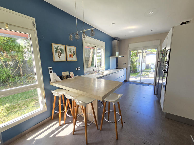 Maison - 183 m² - 7 pièces