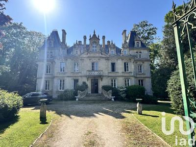 Château - 455 m² - 13 pièces
