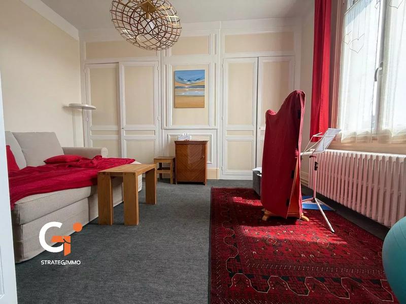 Maison - 140 m² - 6 pièces