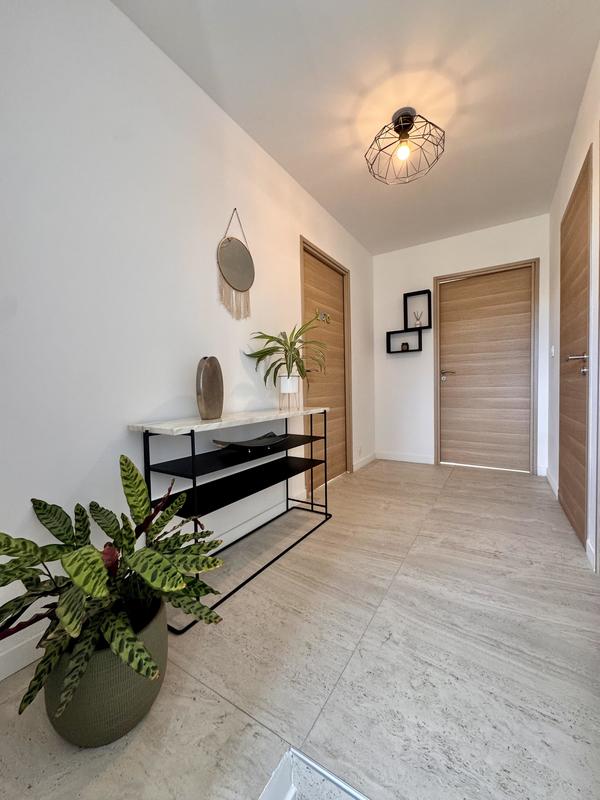 Maison contemporaine - 143 m² - 5 pièces