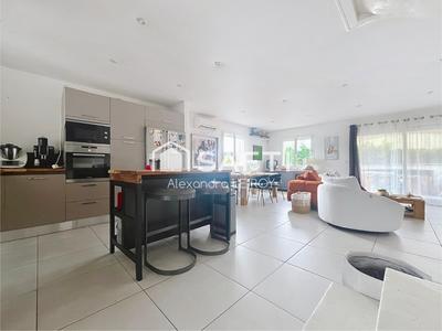 Villa - 120 m² - 5 pièces