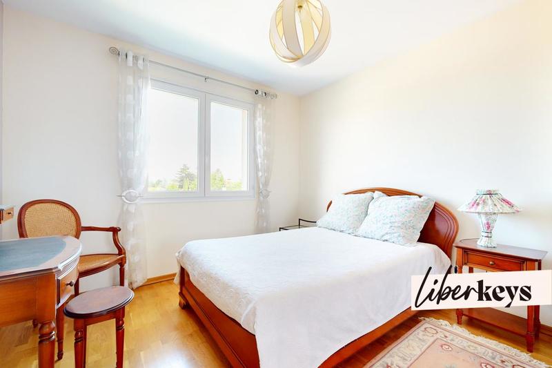 Maison - 182 m² - 6 pièces