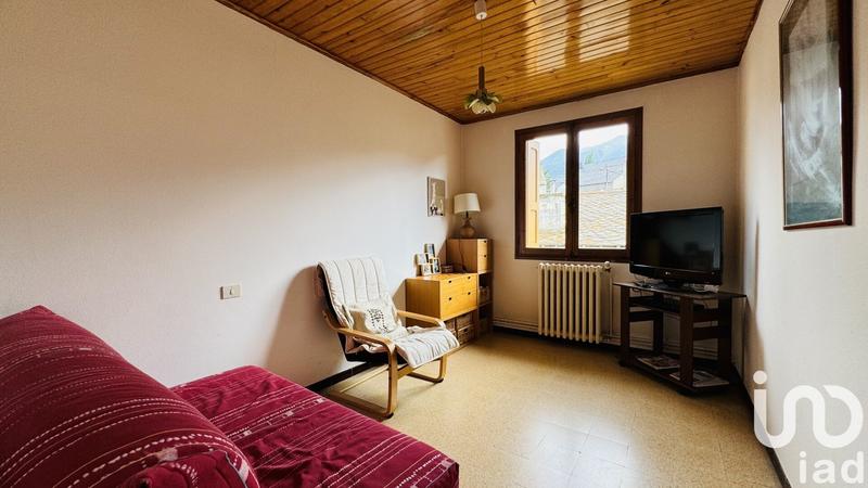 Maison - 302 m² - 12 pièces