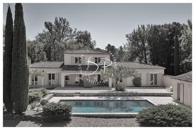 Maison - 186 m² - 6 pièces