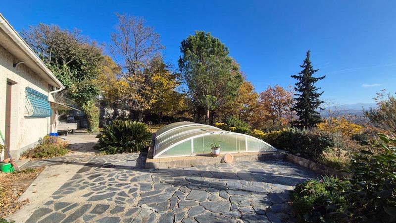 Maison - 254 m² - 6 pièces