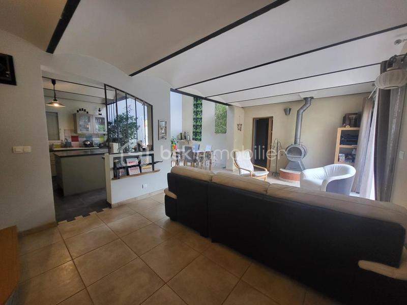 Maison - 200 m² - 7 pièces