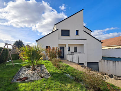 Maison d'architecte - 119 m² - 6 pièces