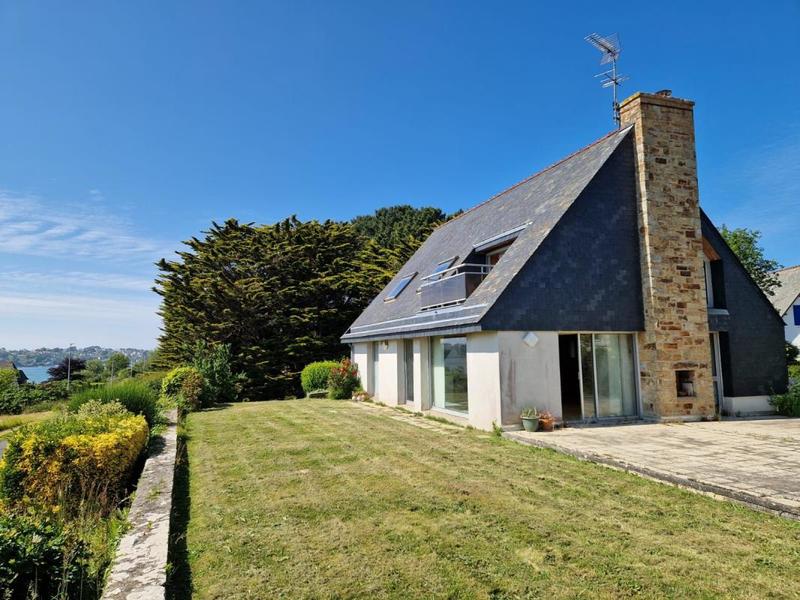 Maison - 121 m² - 5 pièces