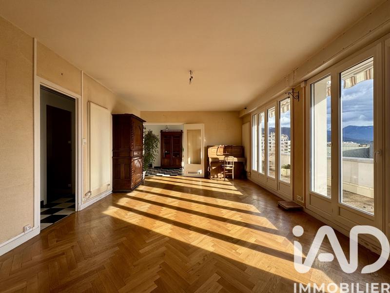 Appartement - 118 m² - 7 pièces