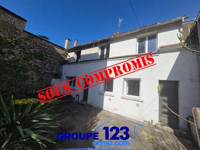 Maison - 93 m² - 5 pièces