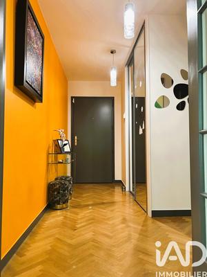 Appartement - 80 m² - 3 pièces