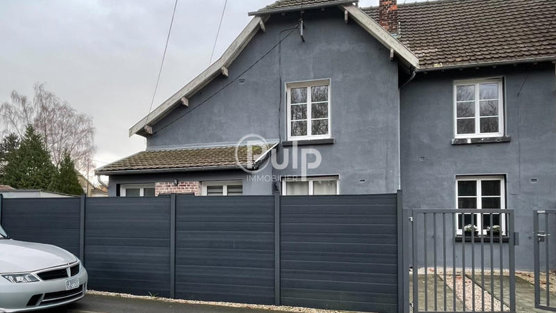 Maison - 85 m² - 5 pièces