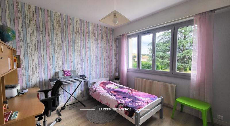 Maison traditionnelle - 156 m² - 6 pièces