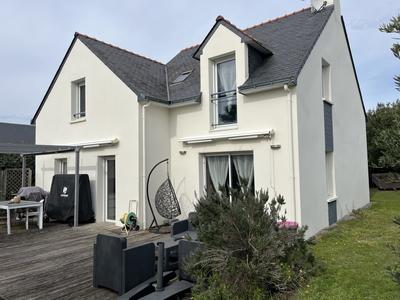 Maison contemporaine - 136 m² - 6 pièces