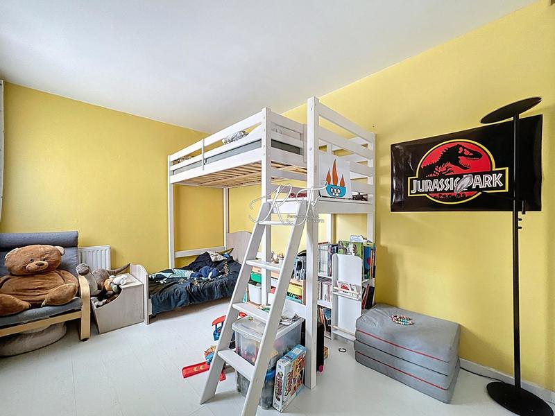 Appartement - 84 m² - 4 pièces