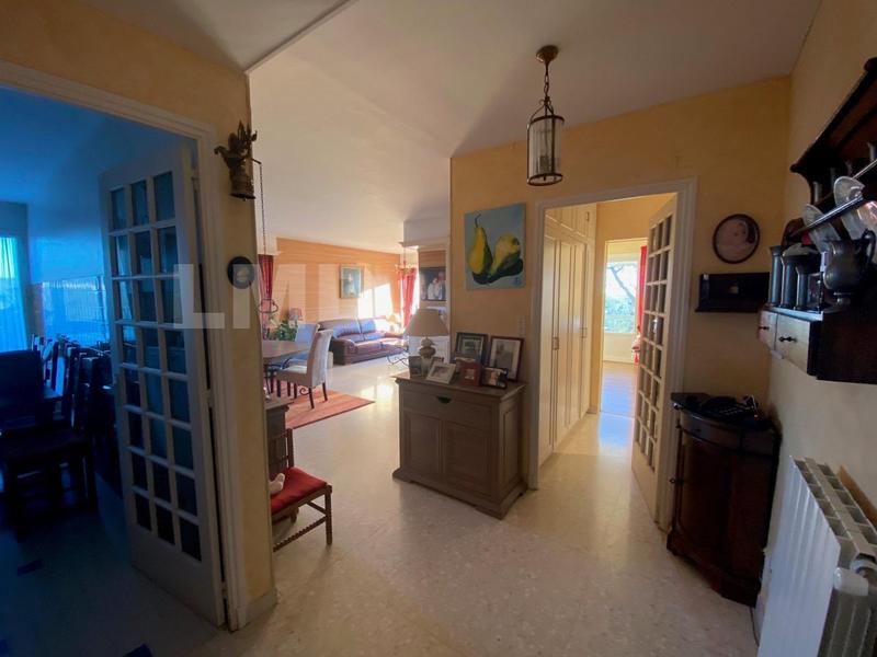 Appartement - 93 m² - 4 pièces