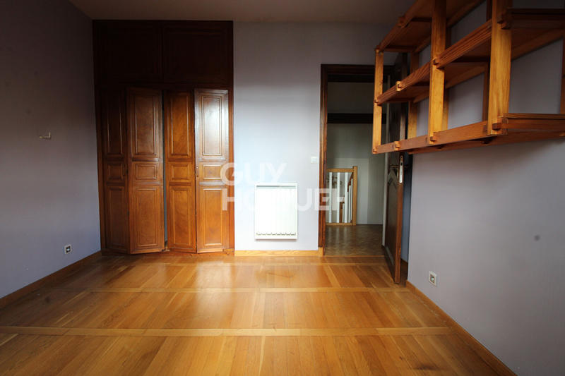 Maison - 175 m² - 8 pièces