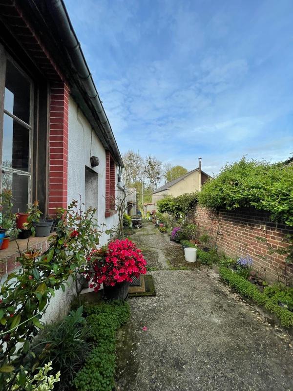 Maison - 165 m² - 9 pièces