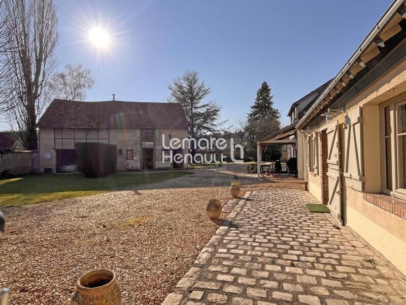 Propriété - 210 m² - 8 pièces