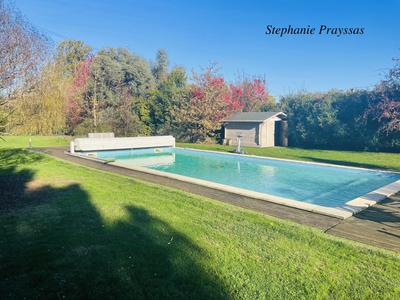 Maison - 140 m² - 5 pièces