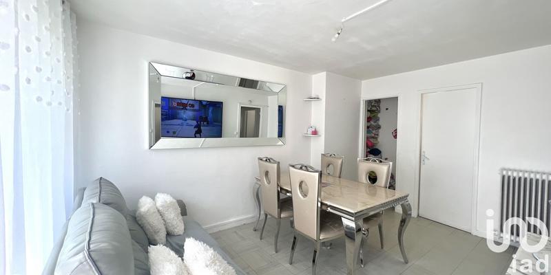 Appartement - 95 m² - 6 pièces