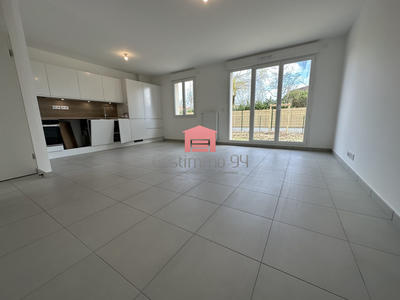 Maison contemporaine - 91 m² - 6 pièces